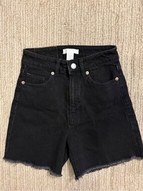 H&M Black High-Rise Denim Cutoff Shorts Size 2